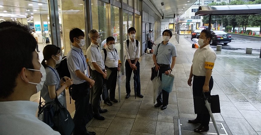 JR名古屋駅で貸切バス街頭指導を実施しました