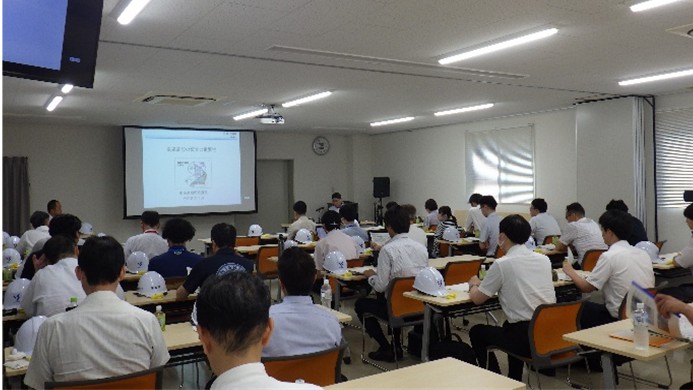 「自治体職員向け鉄道施設見学会」を実施しました