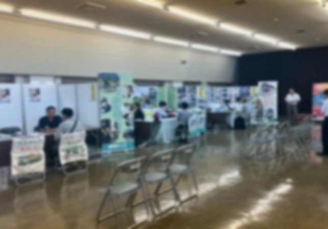 バス運転体験会&合同就職説明会を開催しました