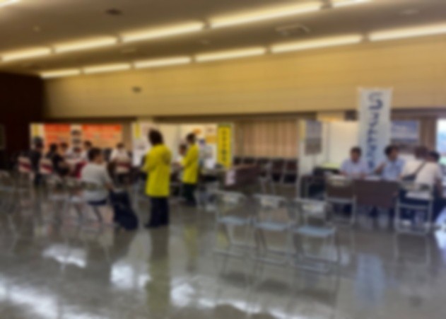 バス運転体験会&合同就職説明会を開催しました