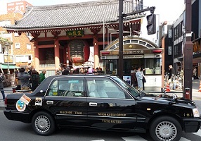観光タクシー/浅草･雷門